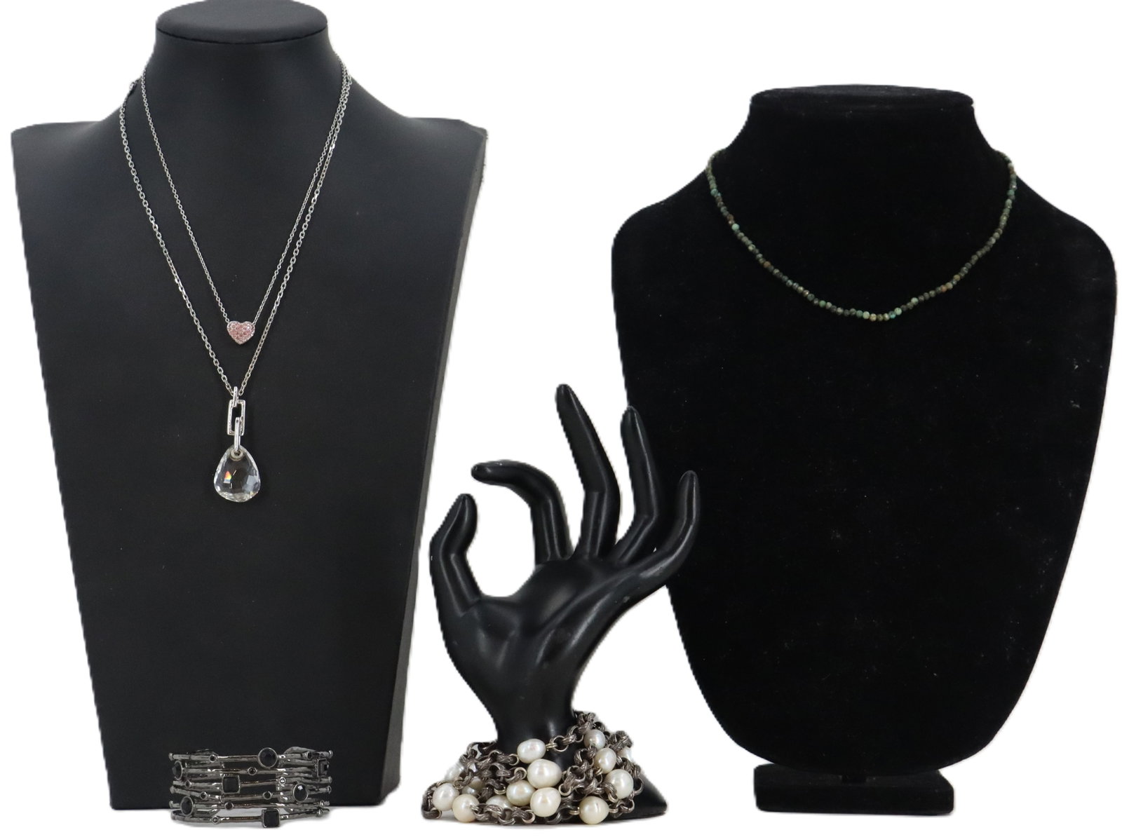 (5) Pieces Jewelry - Necklaces, Bracelets (1 of 19)