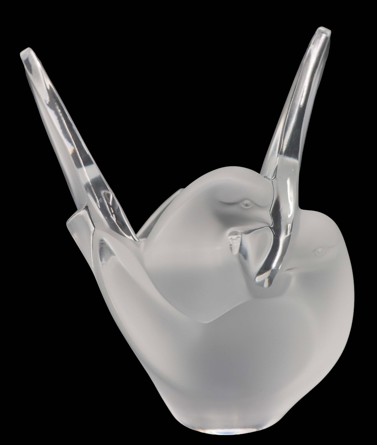 Lalique Crystal "Sylvie" Entwined Doves Vase with Glass Lily Pad Insert (1 of 11)