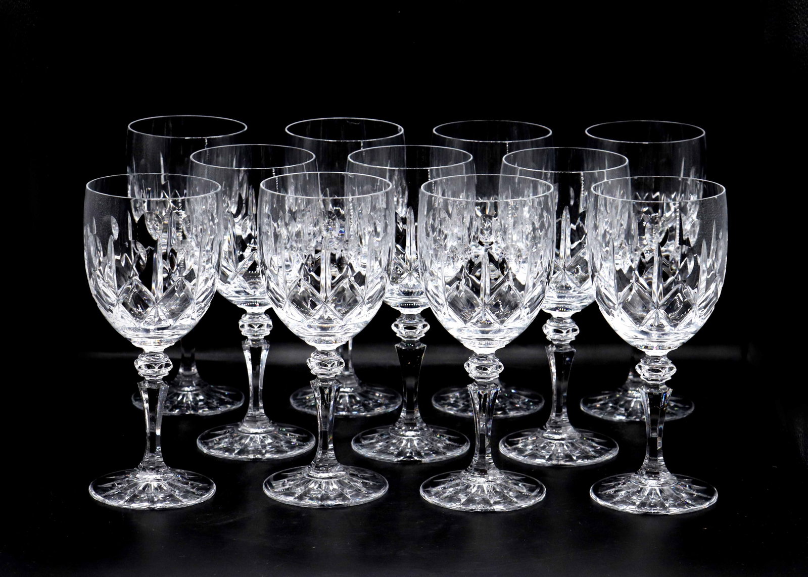 (11) Waterford Cut Crystal Wine Glasses (1 of 18)