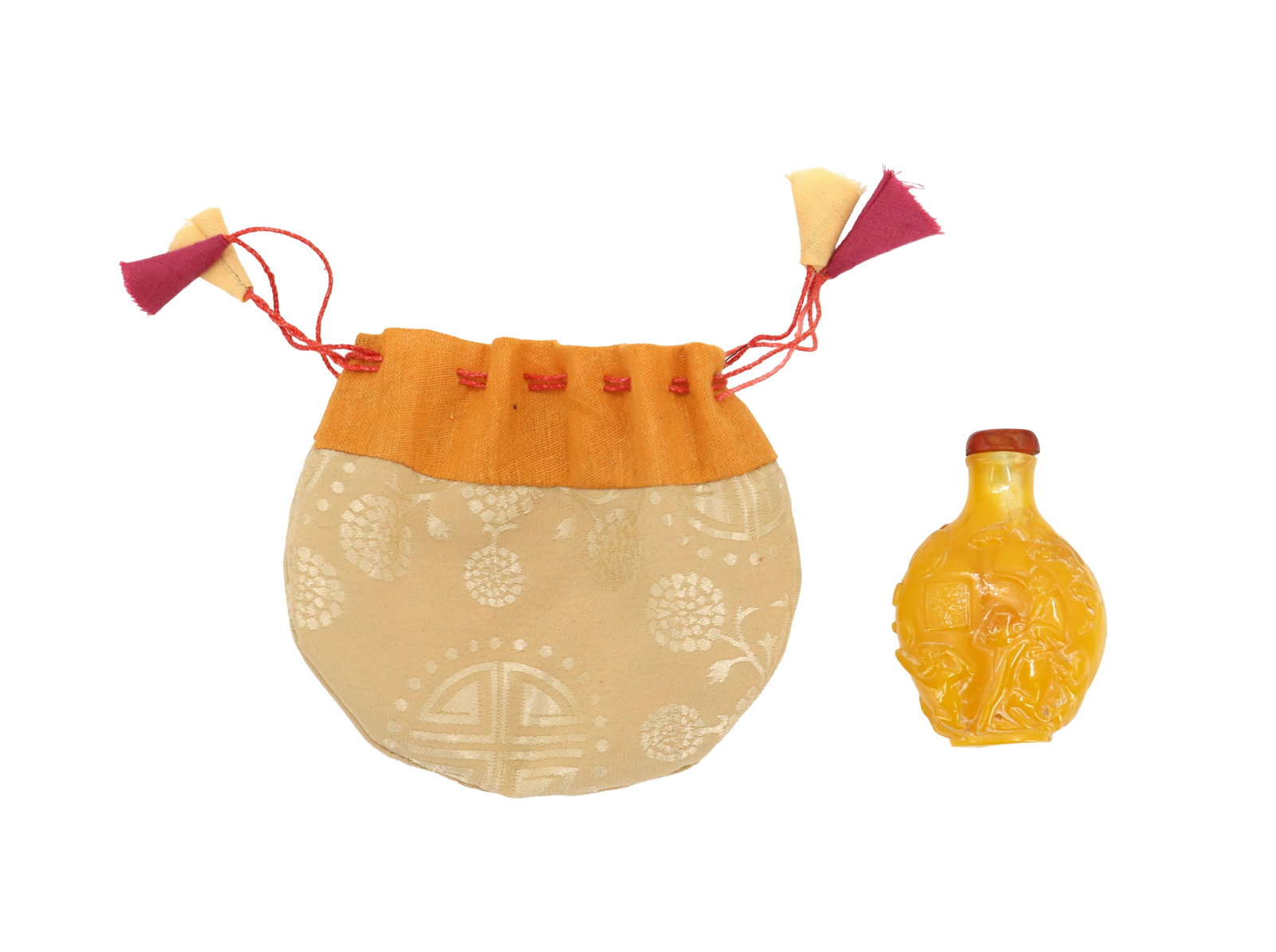 Chinese Amber Snuff Bottle (1 of 14)