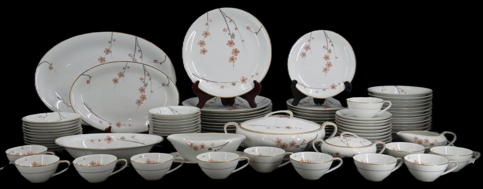 (90) Noritake China Twelve-Person Serving Set (1 of 19)