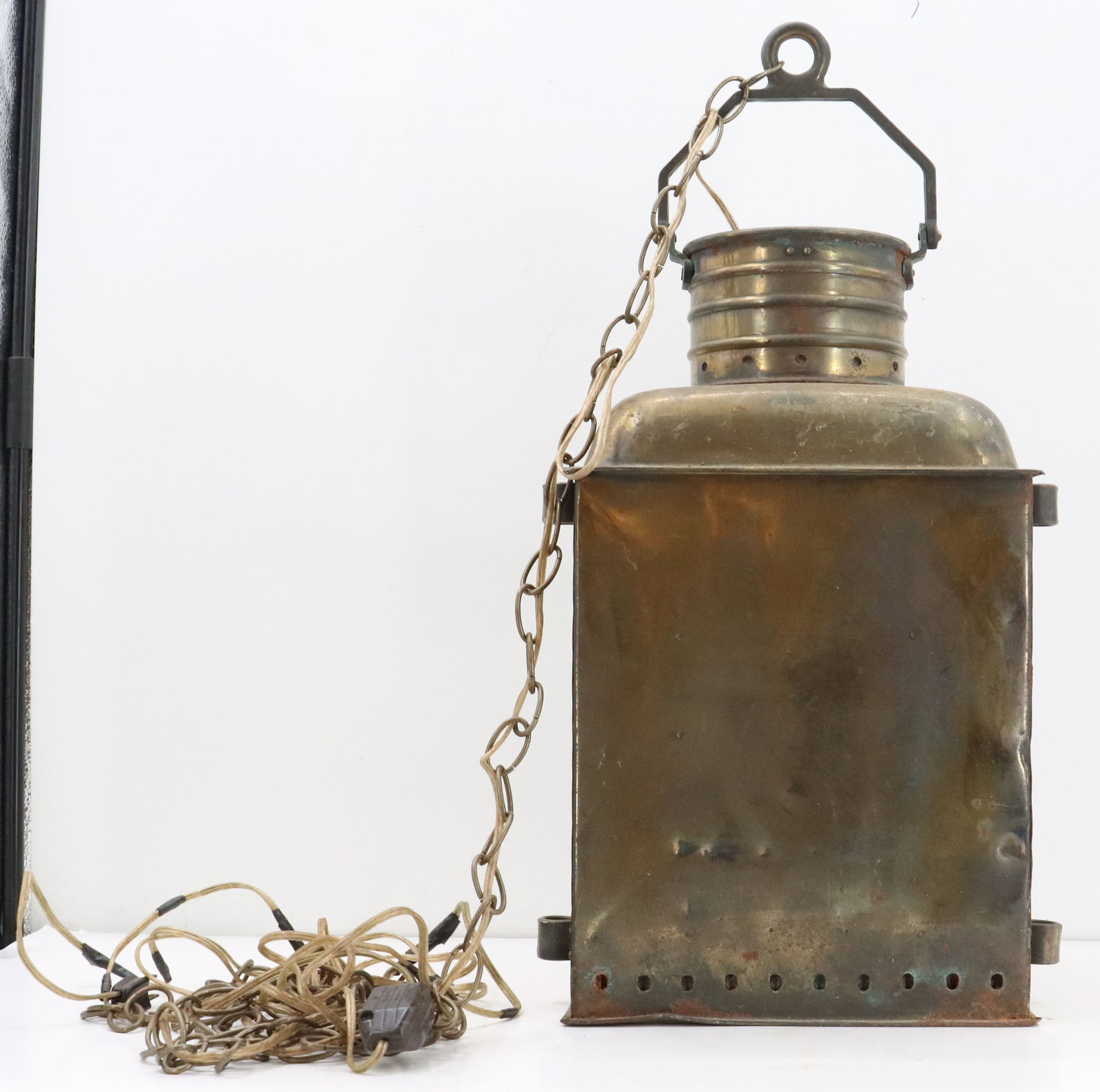Large Solid Brass Ship's Lamp - 5