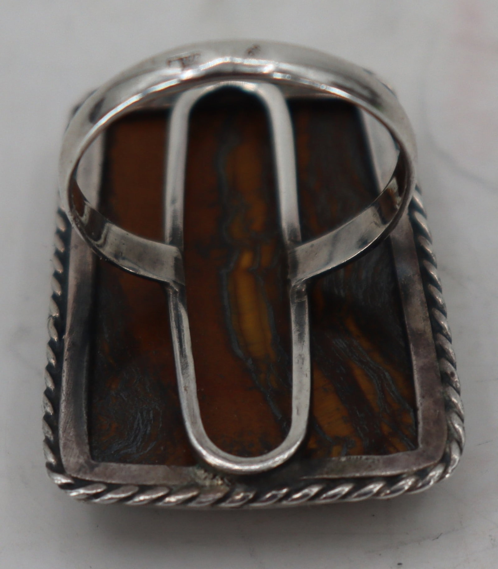 Sterling Silver and Agate Ring - 7