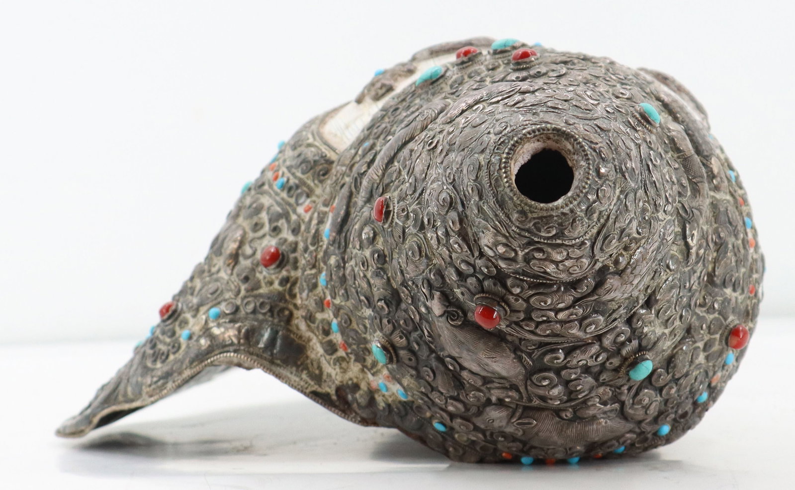 Tibetan Silver-Mounted Conch Shell - 4