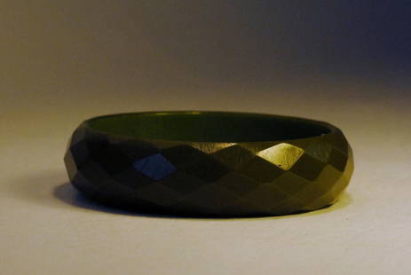 Olive Green Bakelite Bangle w/ Diamond Motif: Olive green Bakelite bangle with carved diamond motif