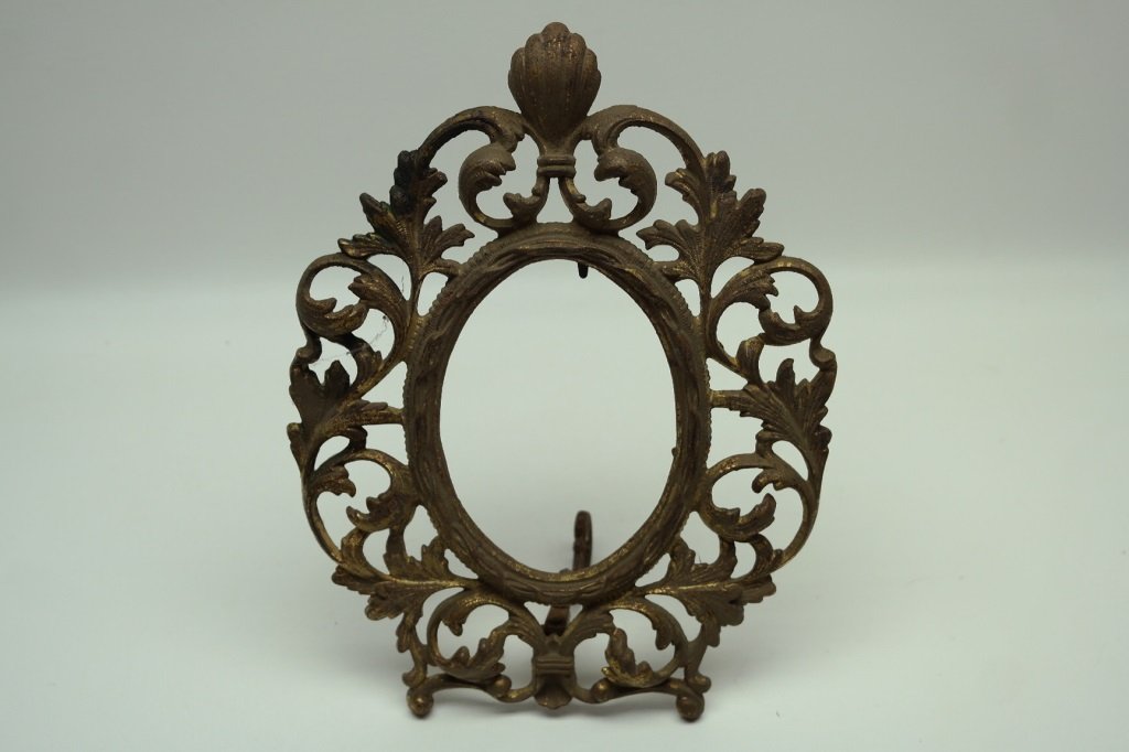Antique Gilt Bronze Oval Frame (1 of 4)