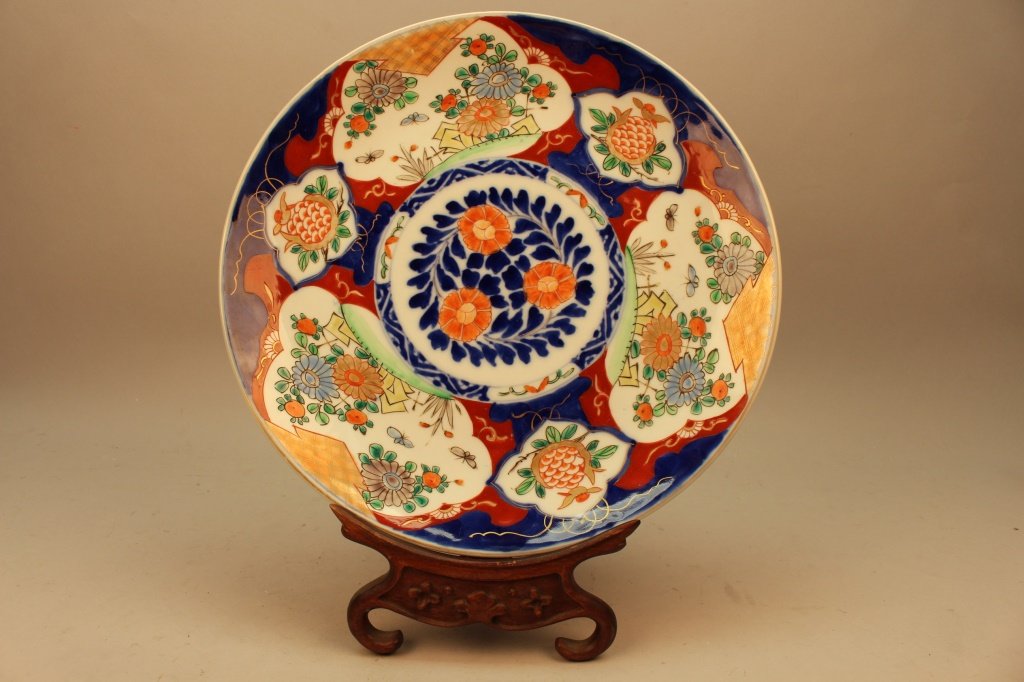 Antique Japanese Imari Charger: Antique Japanese Imari Charger. Diameter: 14 inches.