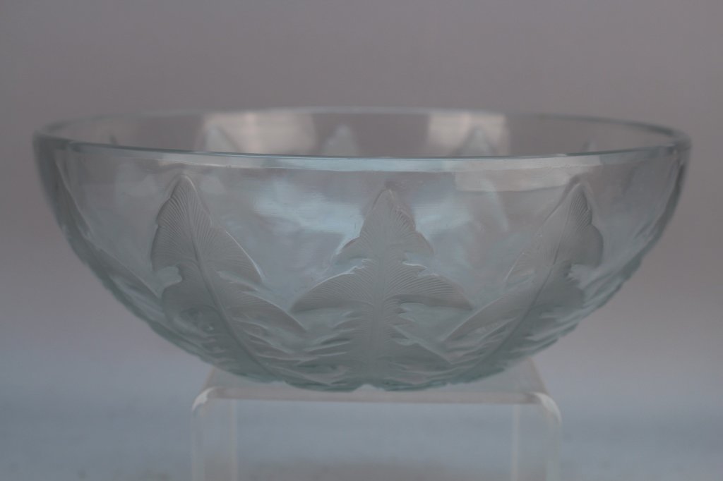 Rene Lalique Glass Dandelion Leaf Bowl c.1921 (1 of 2)