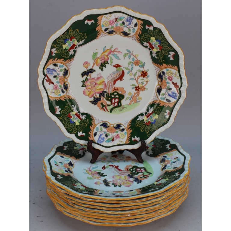 (10) Antique English Mason Hand Painted plates: (10) Antique English Mason Hand Painted plates. Set of 10 plates. Diameter: 10.5 in.