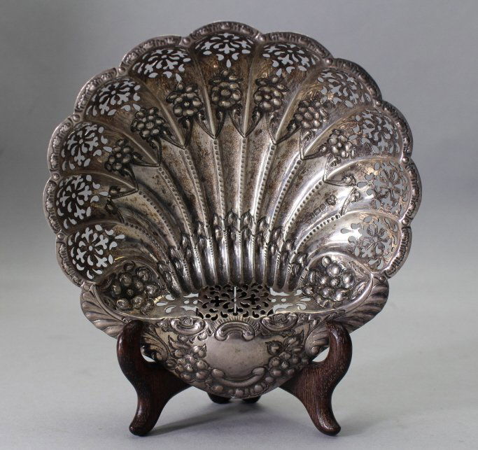 19th C. Sterling Silver Dish, Shell Form (1 of 6)