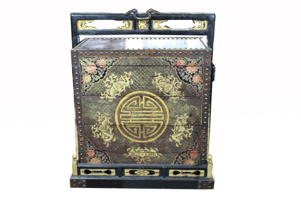 Large Chinese Wedding Chest (1 of 9)