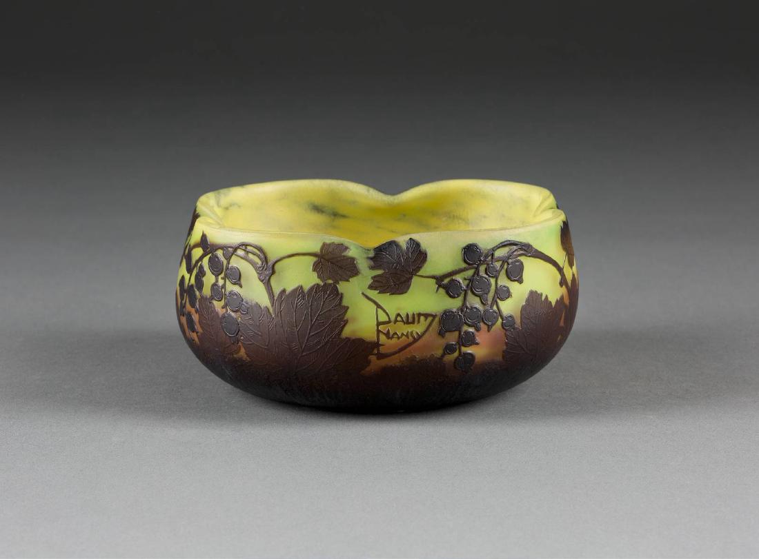 KLEINE SCHALE MIT BEERENDEKOR (1 of 1)