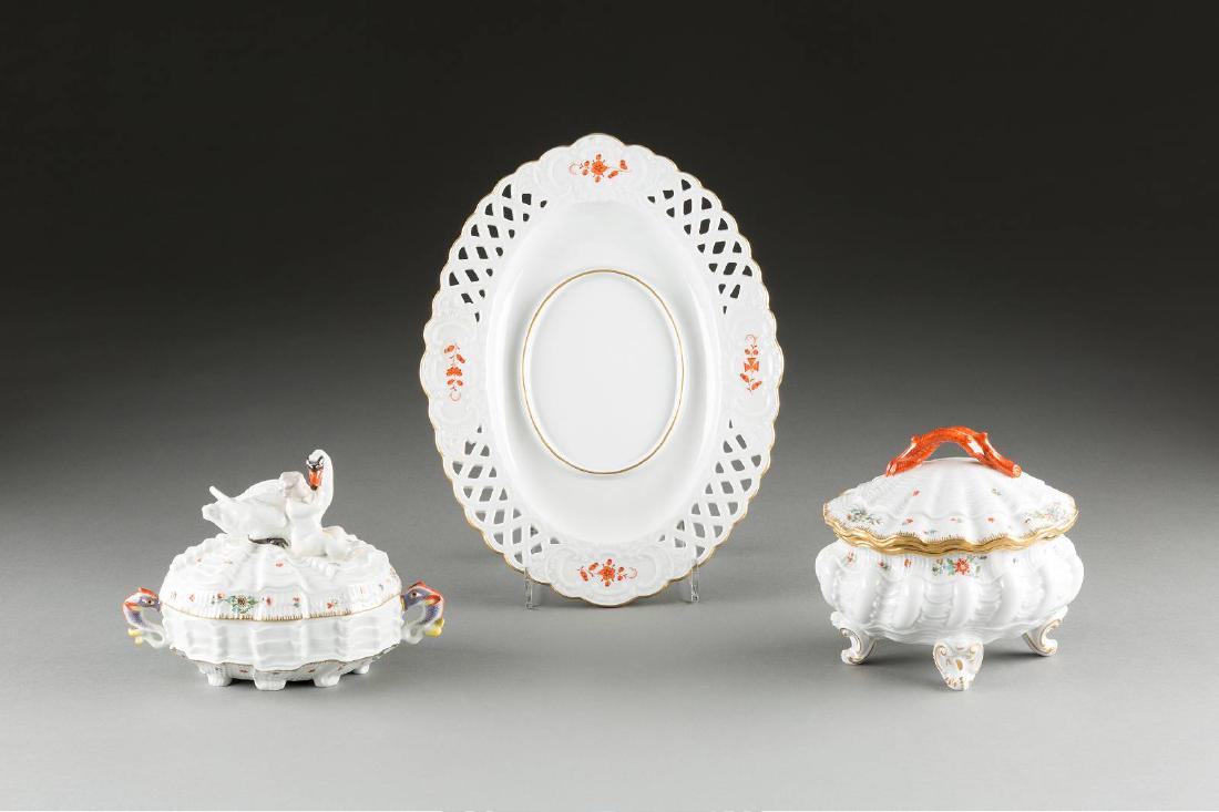 DREI TEILE 'SCHWANENDESSIN' (1 of 1)