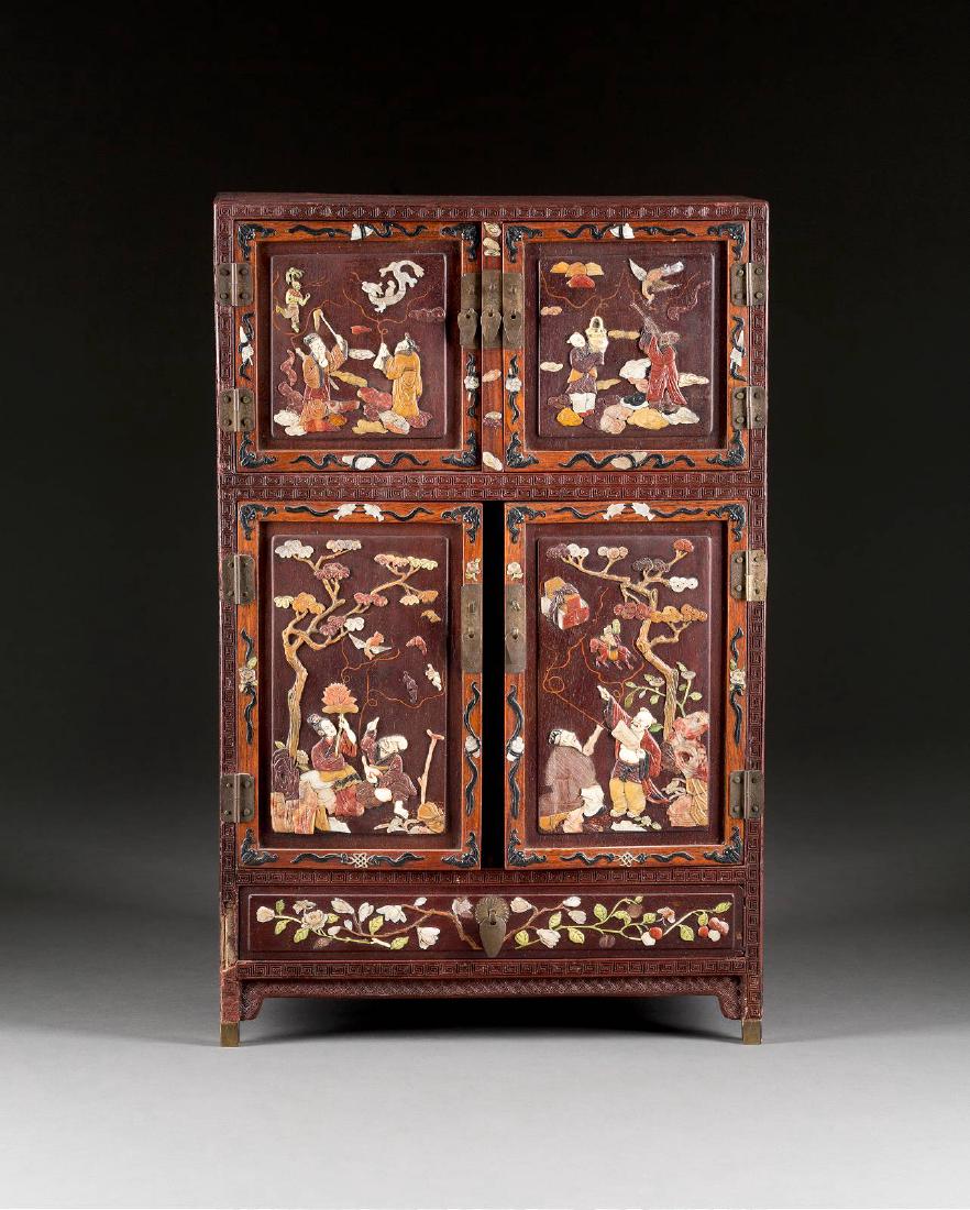 KLEINES KABINETT-SCHRÄNKCHEN (1 of 2)