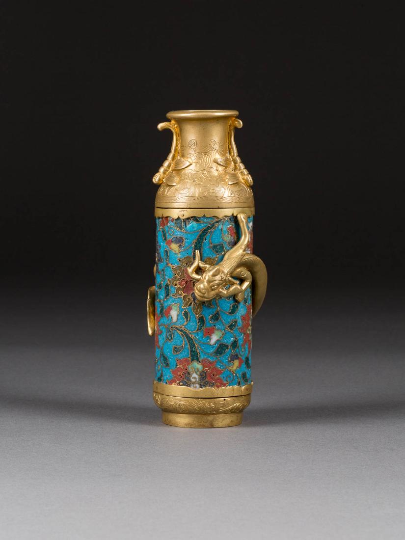 CLOISONNÉ-VÄSCHEN China, 19. Jh. Bronze, polychromes (1 of 2)