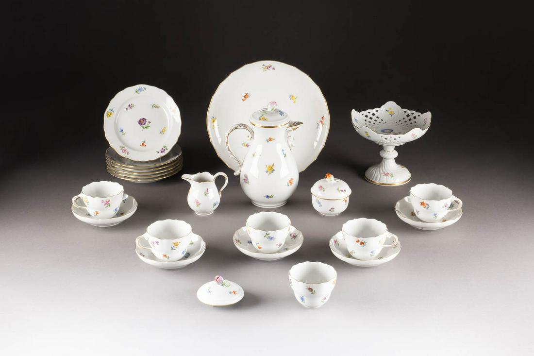 18-TEILIGES KAFFEESERVICE 'STREUBLUMEN' Deutsch, (1 of 1)