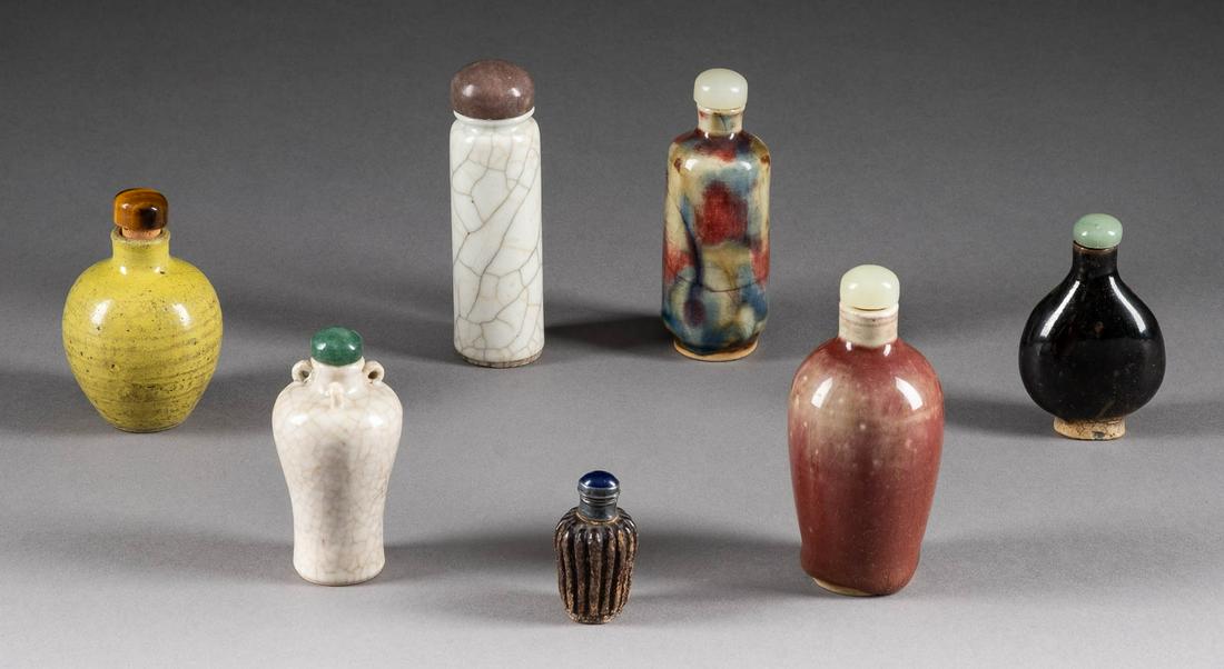 SIEBEN SNUFFBOTTLES China, Qing-Dynastie Holz, (1 of 1)