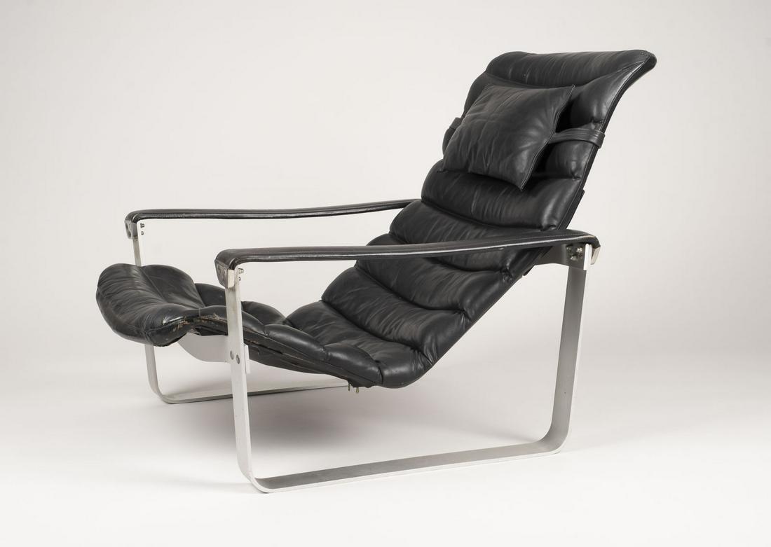 ILMARI LAPPALAINEN, LOUNGE SESSEL 'PULKKA': ILMARI LAPPALAINEN 1918 - 2006 LOUNGE CHAIR 'PULKKA' Finland, Asko Oy, design 1968 Aluminium skid frame, armrests and seat shell with black leather cover, seat pos. adjustable. H. 82/69 cm w. 77 cm. T