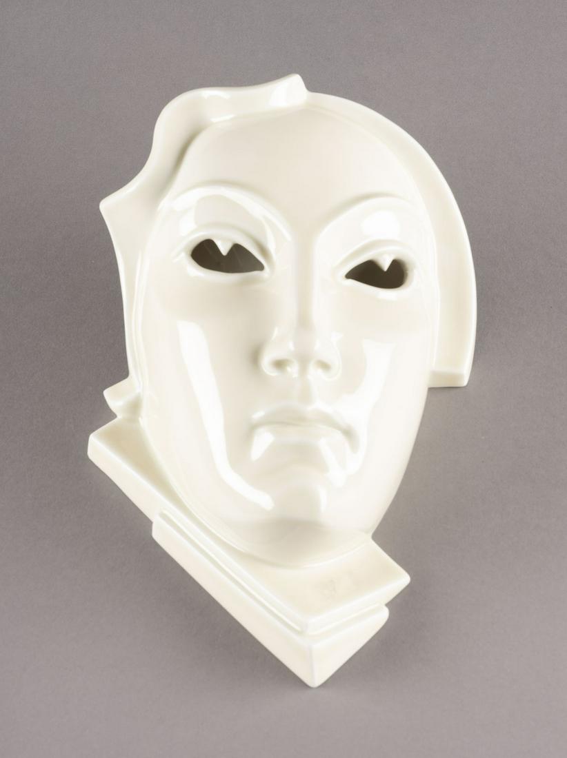 GERHARD SCHLIEPSTEIN WANDMASKE 'TAG' (1 of 1)