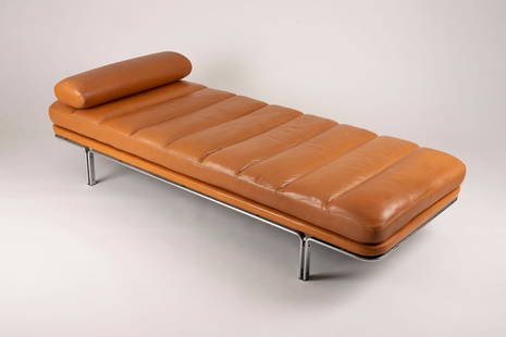 HORST BRUENING DAYBED MODELL '6915': HORST BRUENING 1934 Hamburg DAYBED MODEL '6915' Germany, Kill International, design in 1968 Chrome-plated band of steel, upholstery with headrest, cognac-coloured leather. H. 35 cm, W. 80 cm, L. 200