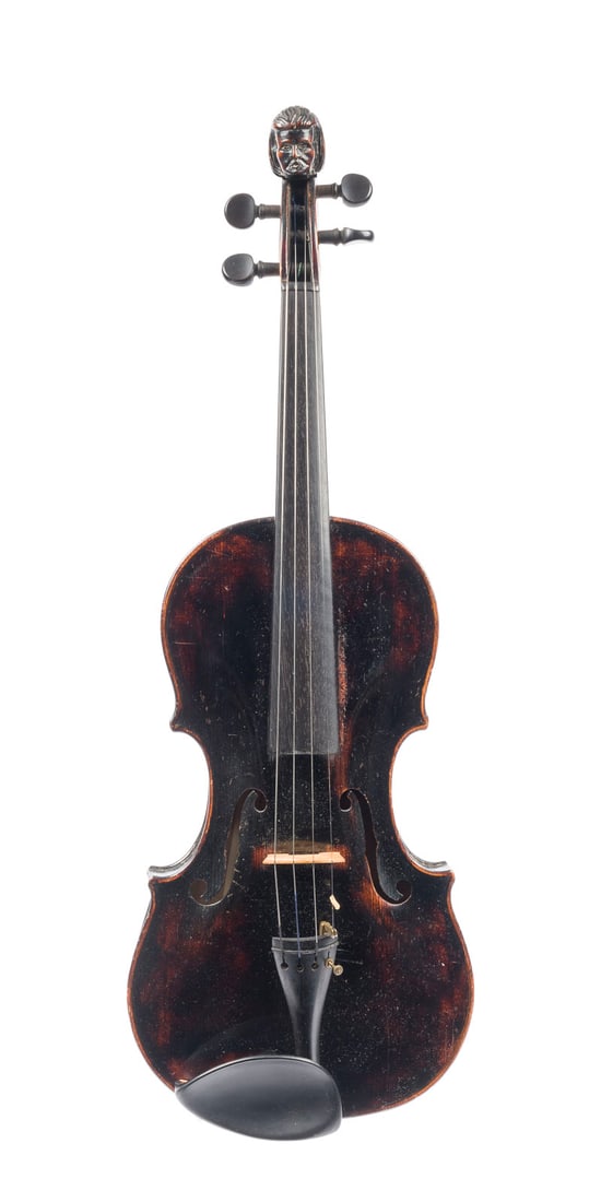 VIOLINE MIT GESCHNITZTEM BEETHOVENKOPF: VIOLIN WITH CARVED BEETHOVEN HEAD German, early 20th century. One-piece spruce top and maple back, dark brown varnish, carved Ludwig an Beethoven head as a scroll, with case. L. 60.5 cm, body length 3
