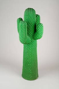 GUIDO DROCCO & FRANCO MELLO – GARDEROBENSTAENDER MODELL 'CACTUS': GUIDO DROCCO & FRANCO MELLOEARLY COAT STAND 'CACTUS' Italy, Gufram, design of 1971 Polyurethane foam, coated green. H. ca. 167 cm, W. ca. 70 cm, D. 68 cm. This piece is a first edition and was manufac