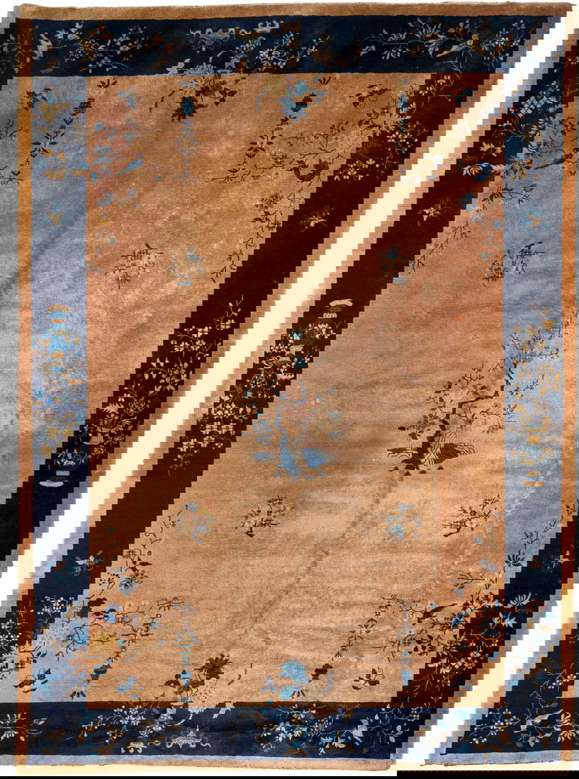 EIN CHINESISCHER TEPPICH