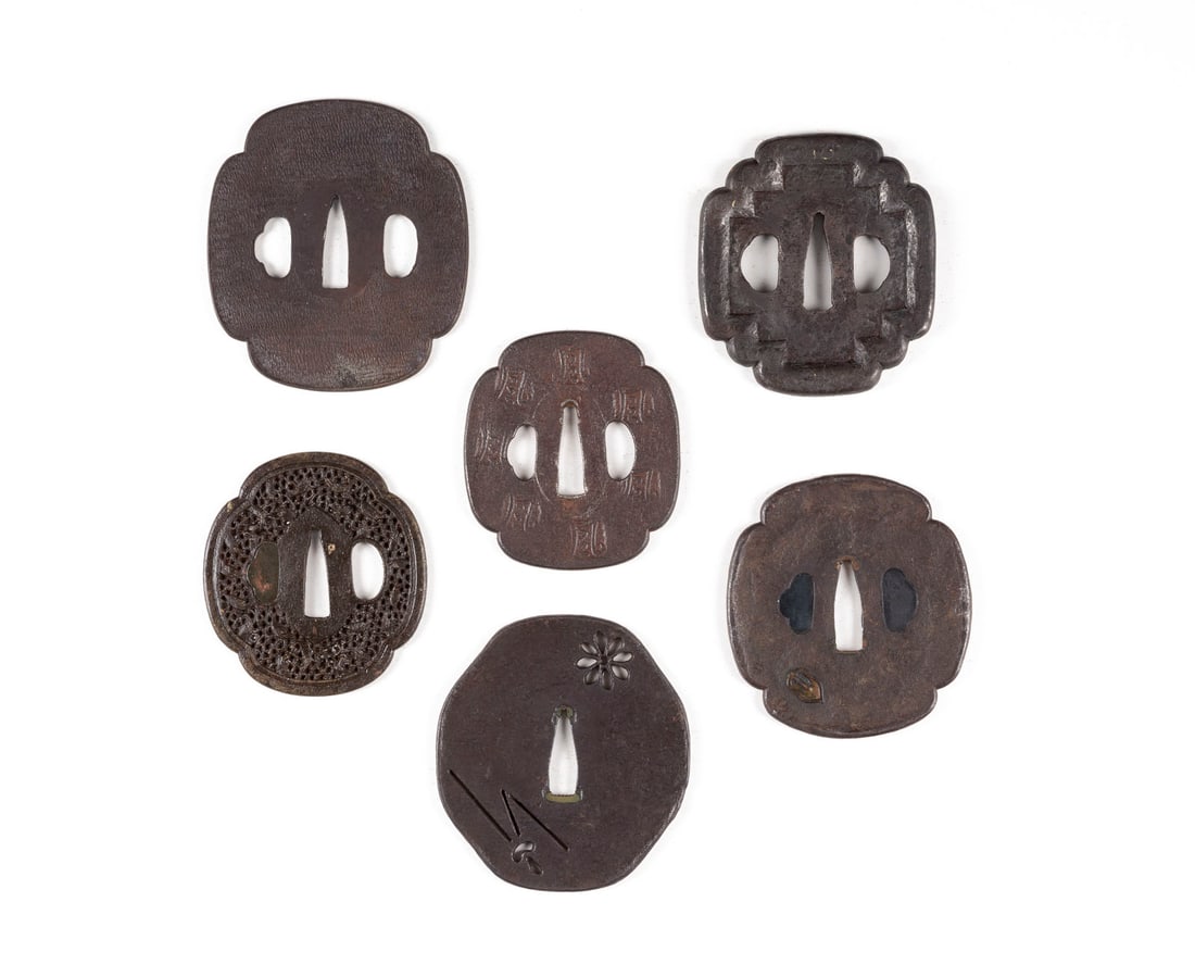 SECHS TSUBA IN MOKKOGATA-FORM