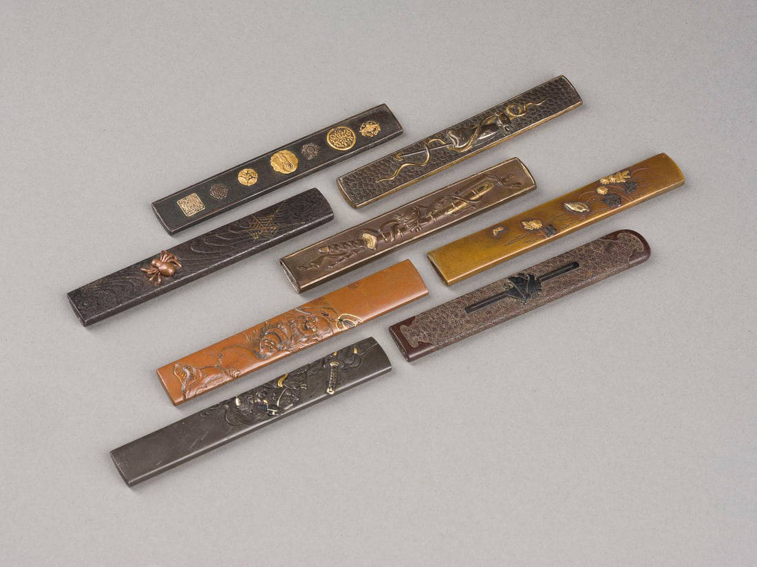 ACHT KOZUKA AUS MISCHMETALL (MESSERGRIFFE)