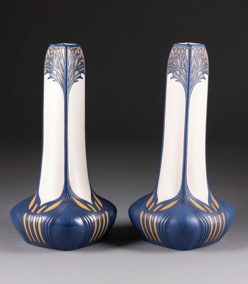 | PAAR JUGENDSTIL-VASEN (1 of 1)