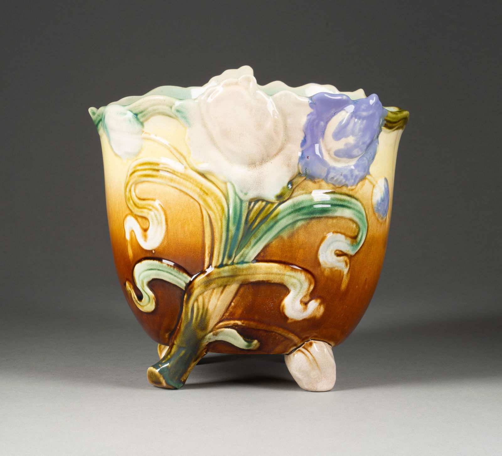 | ZWEI JUGENDSTIL-ÜBERTÖPFE (1 of 3)