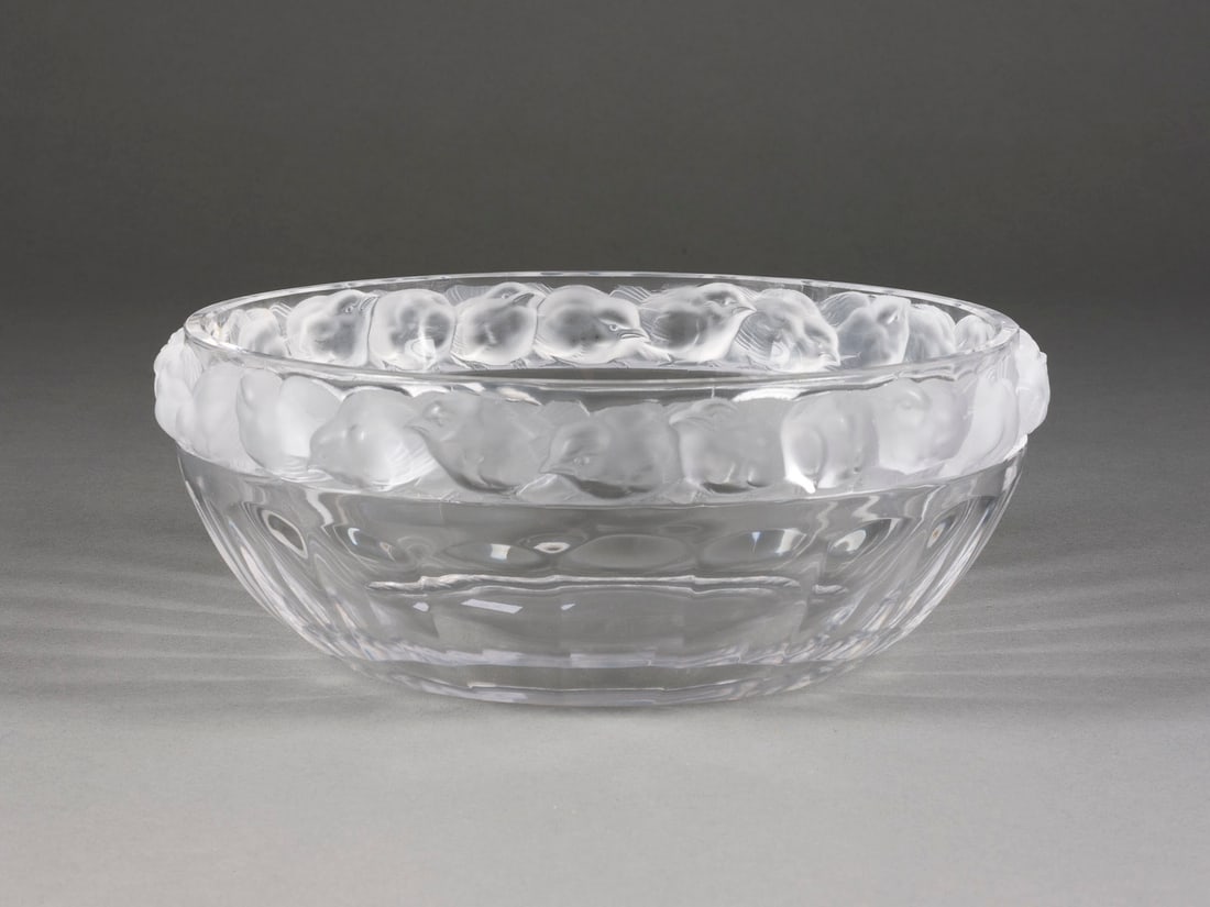RENE LALIQUE | SCHALE MIT SPATZENDEKOR (1 of 1)