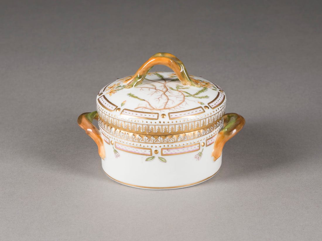 | ZUCKERDOSE 'FLORA DANICA' (1 of 1)