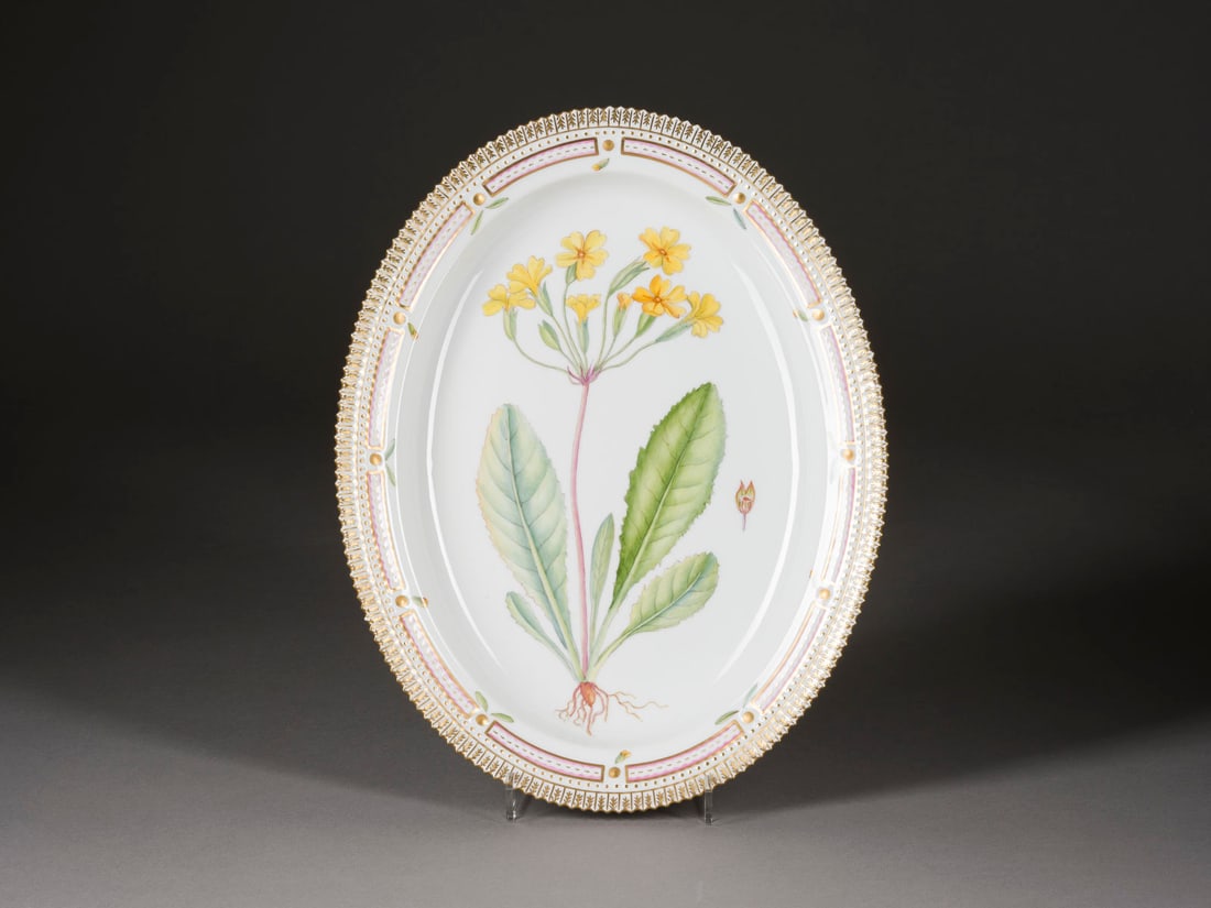 | OVALE PLATTE 'FLORA DANICA' (1 of 1)