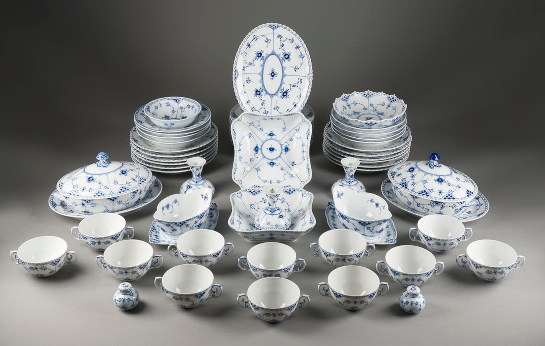 | 69-TEILIGES SPEISESERVICE 'MUSSELMALET - VOLL- UND HALBS (1 of 1)