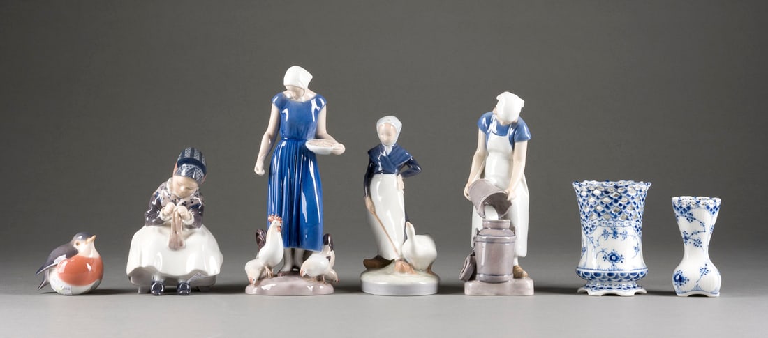 | SAMMLUNG VON SIEBEN PORZELLANOBJEKTEN (1 of 1)
