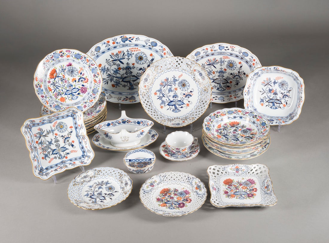 | 23-TEILIGES RESTSERVICE 'ZWIEBELMUSTER ROYAL-BUNT' (1 of 1)