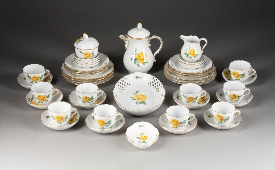 | 45-TEILIGES MOKKASERVICE 'GELBE ROSE' (1 of 1)