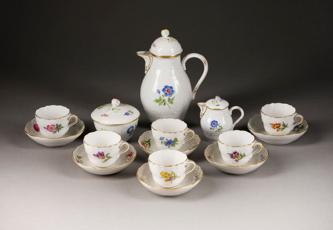 | 15-TEILIGES MOKKASERVICE 'BLUMENMALEREI' (1 of 1)