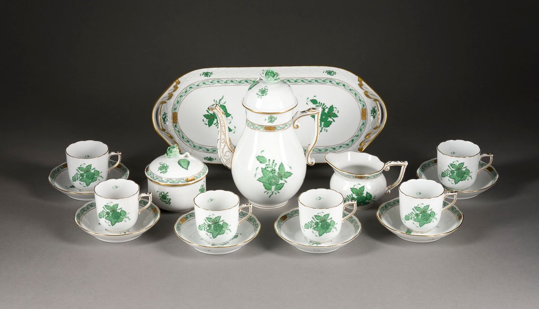 | 16-TEILIGES MOKKASERVICE 'APPONYI GRÜN' (1 of 1)