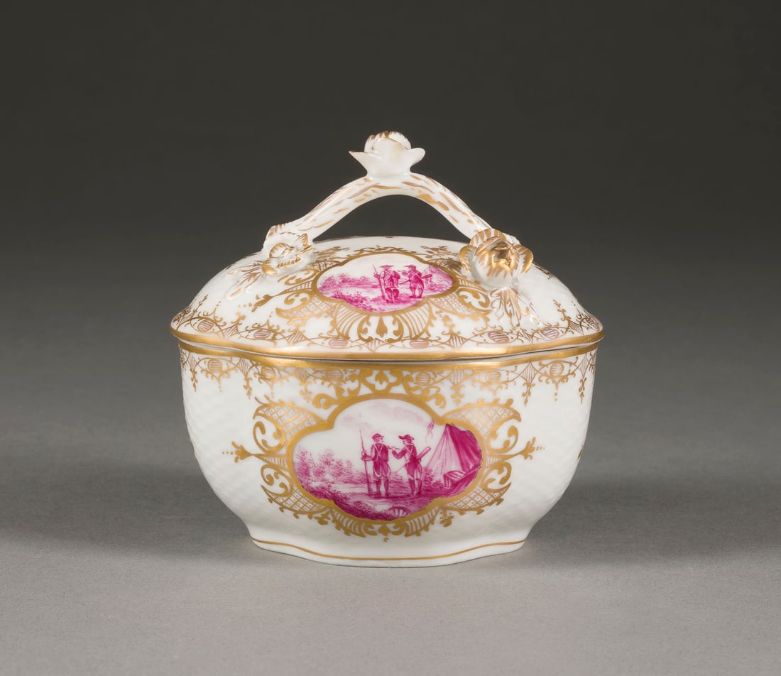 | ZUCKERDOSE MIT BATAILLEMALEREI (1 of 1)