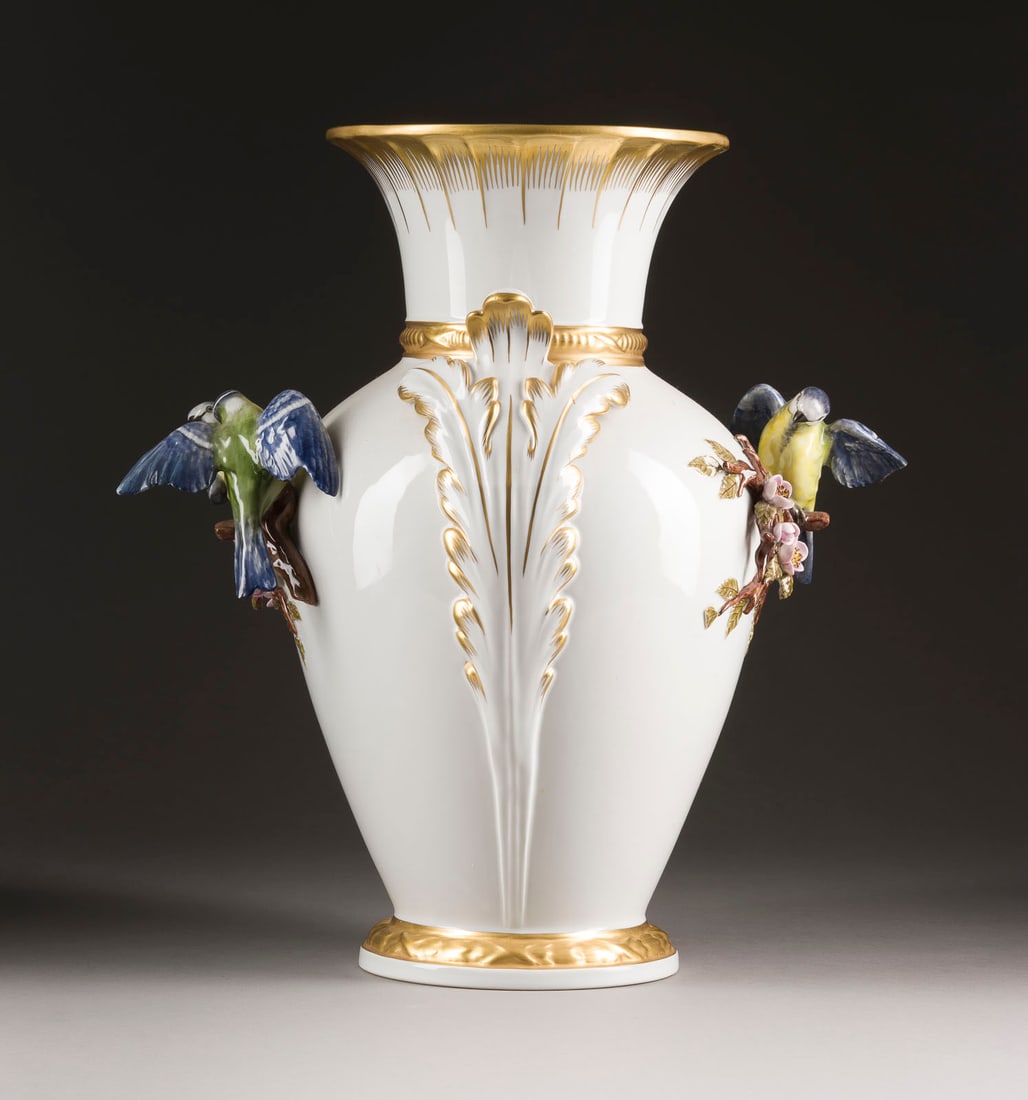 | VASE MIT BLAUMEISEN (1 of 2)