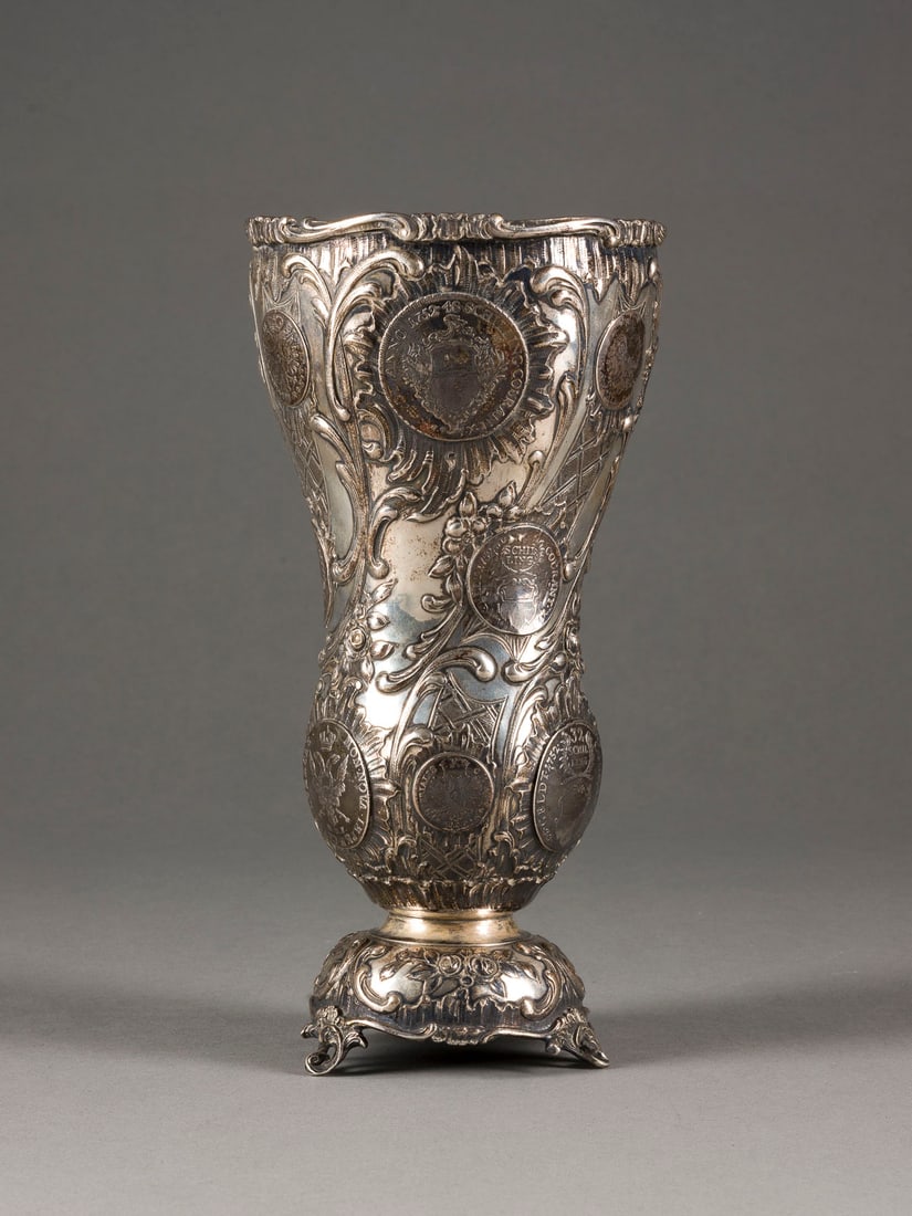 | KELCH MIT 14-MÜNZEN (1 of 1)