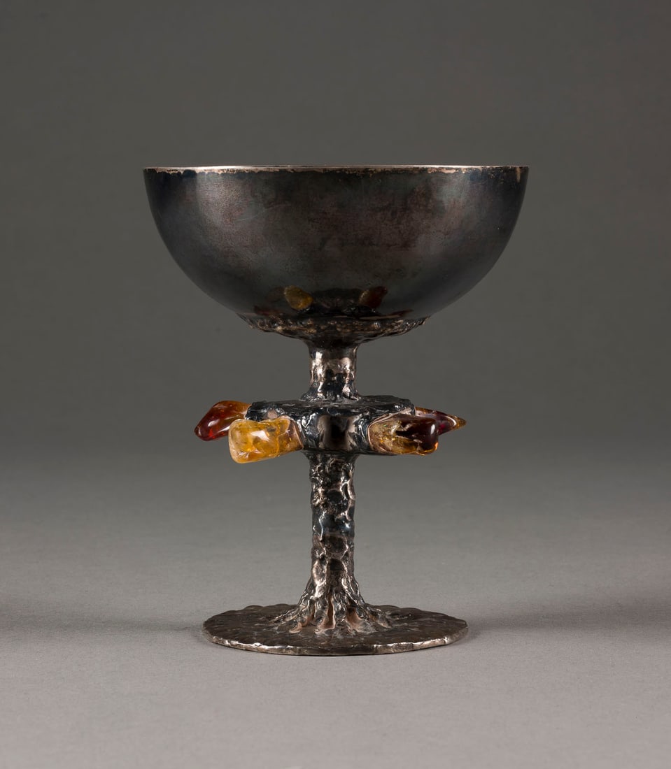 | SILBERKELCH MIT FÜNF BERNSTEINEN (1 of 1)