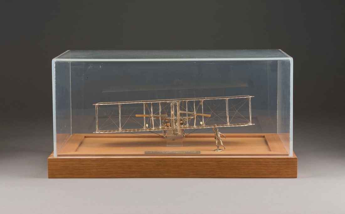 | PARAMOUNT CLASSICS MODELLFLUGZEUG 'FLYER' DER WRIGHT BRO (1 of 2)