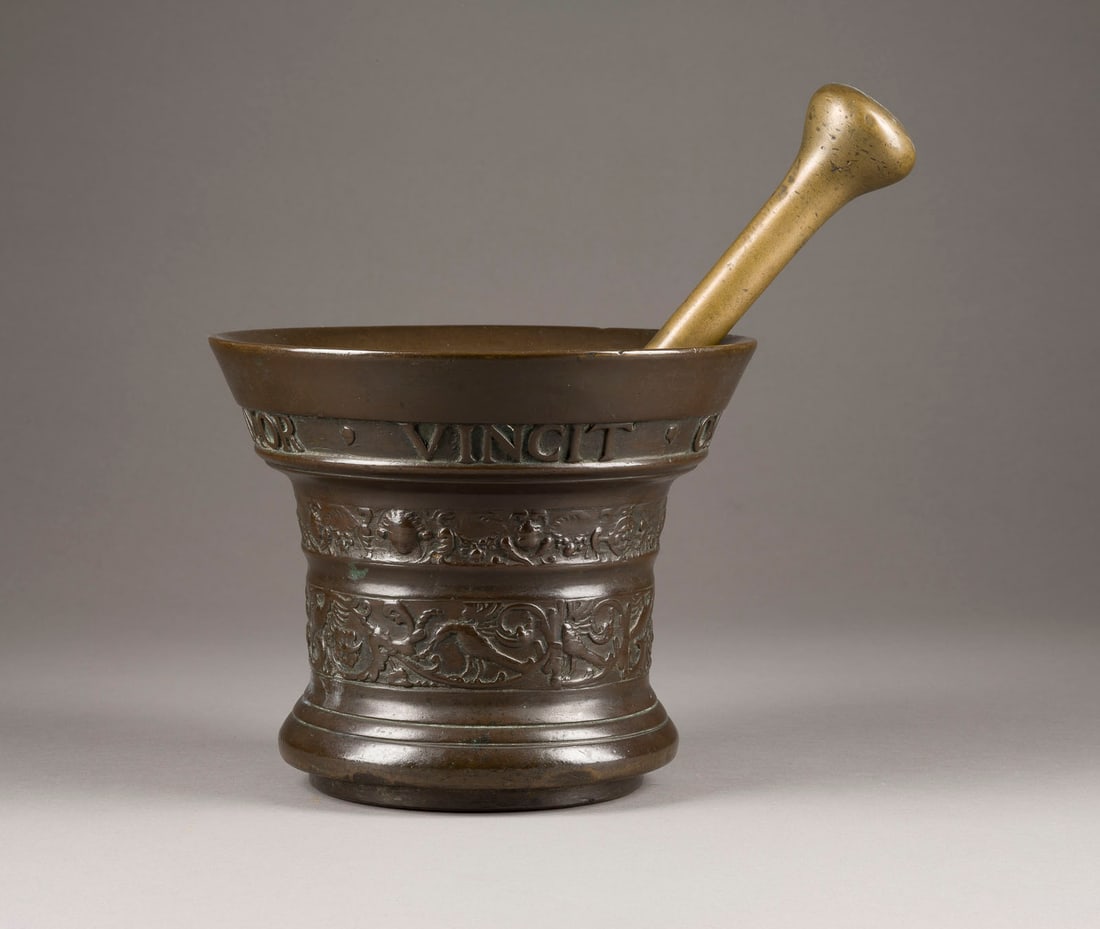 | MÖRSER UND PISTILL (1 of 1)