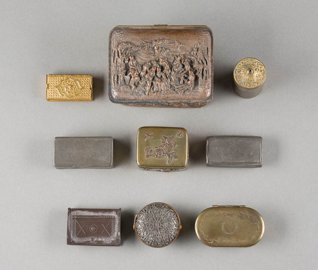 | KONVOLUT AUS 9 METALLDOSEN (1 of 1)