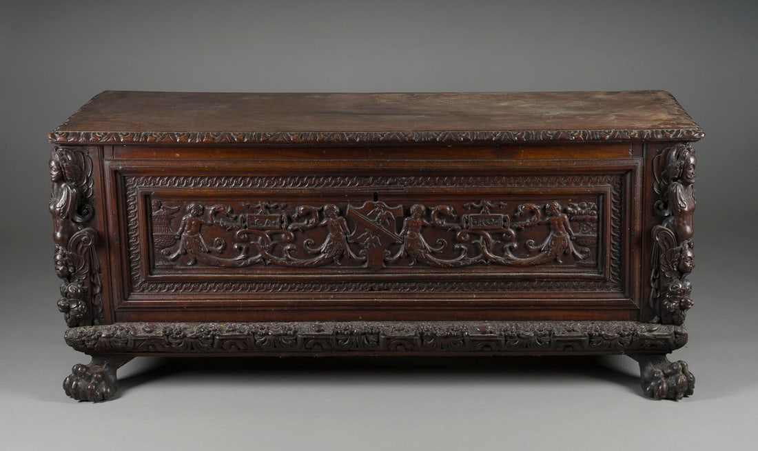 | CASSONE / HOCHZEITSTRUHE (1 of 1)