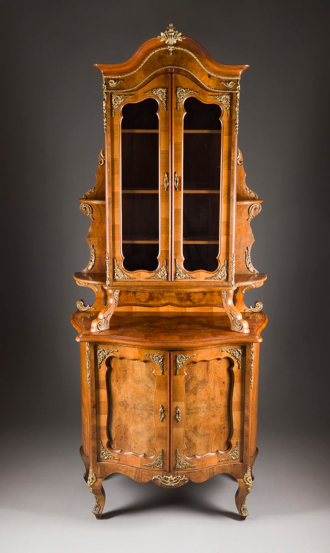 | BAROCKER ETAGEREN-VITRINENSCHRANK (1 of 1)