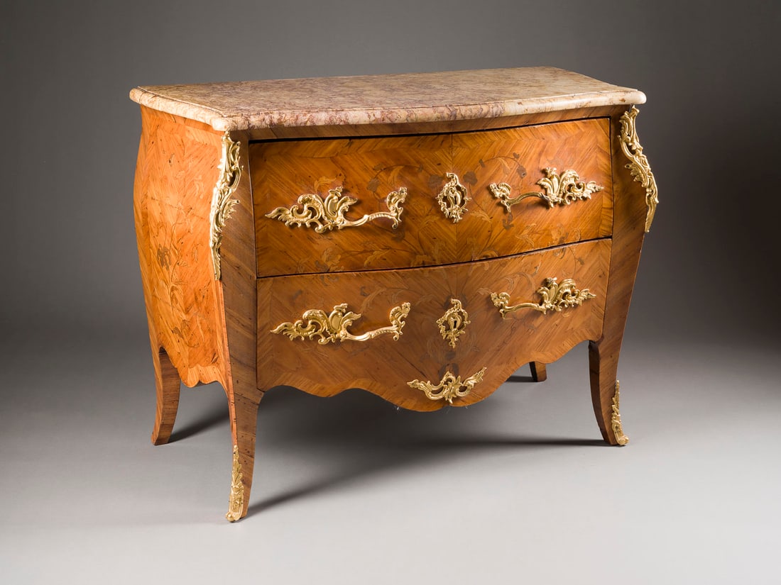 | LOUIS XV. KOMMODE (1 of 1)